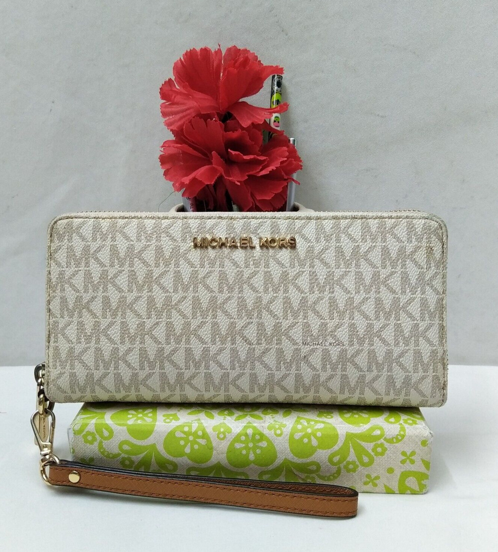 Michael Kors Ivory Leather MK Printed Zip Around Credit Card ID Window Wallet